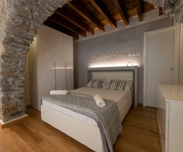 Apartment Center Loft *